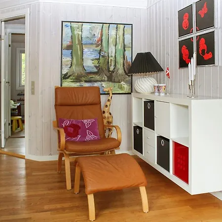 펜션 Four-bedroom Holiday In *