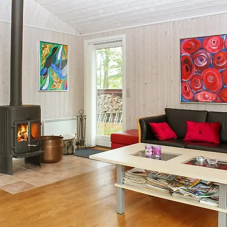 Four-bedroom Holiday In * Hals