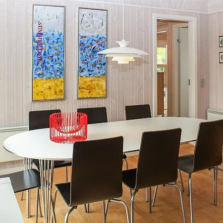 Four-bedroom Holiday In * Hals